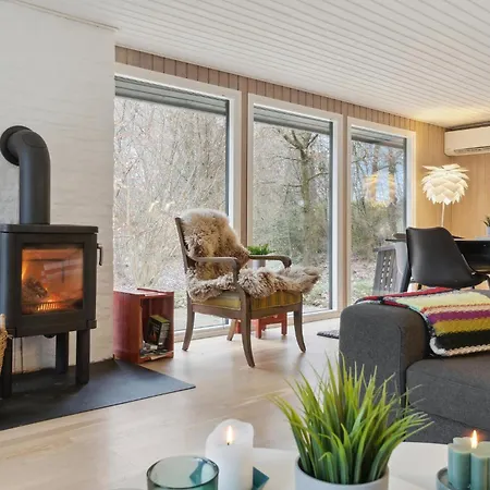 בית נופש 3 Bedroom Amazing In