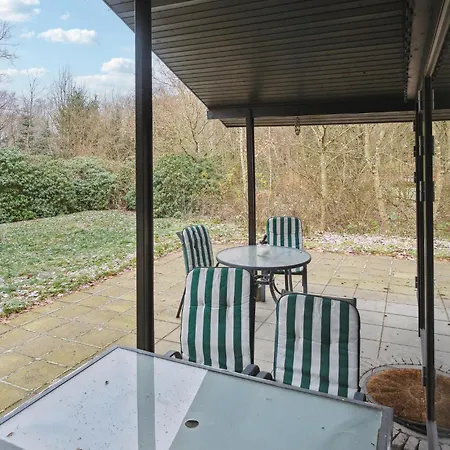 בית נופש 3 Bedroom Amazing In